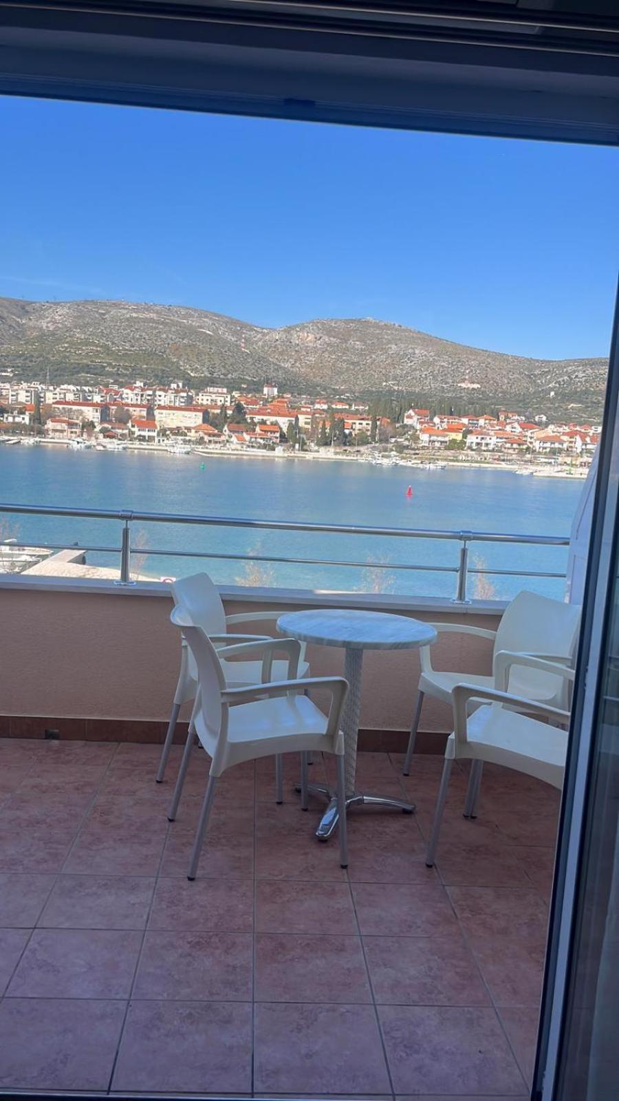 Apartments Kapetanovi Dvori Trogir Exterior foto