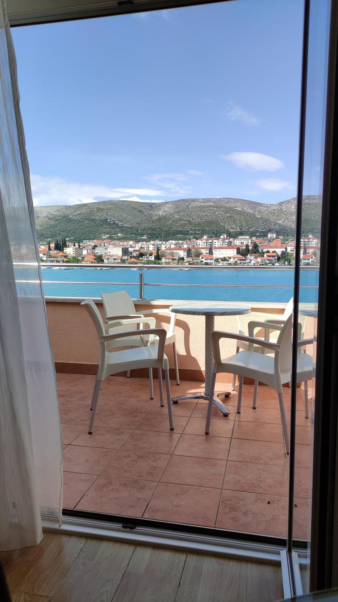 Apartments Kapetanovi Dvori Trogir Exterior foto